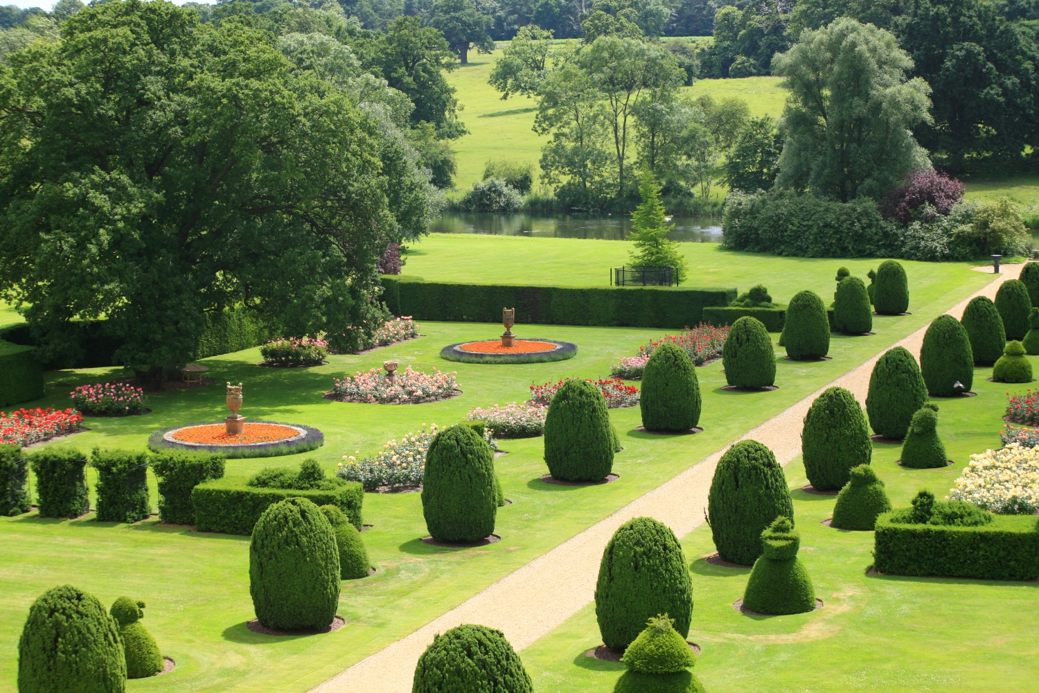 burghley-house-private-south-gardens-stamford-lincolnshire-pe9-3jy